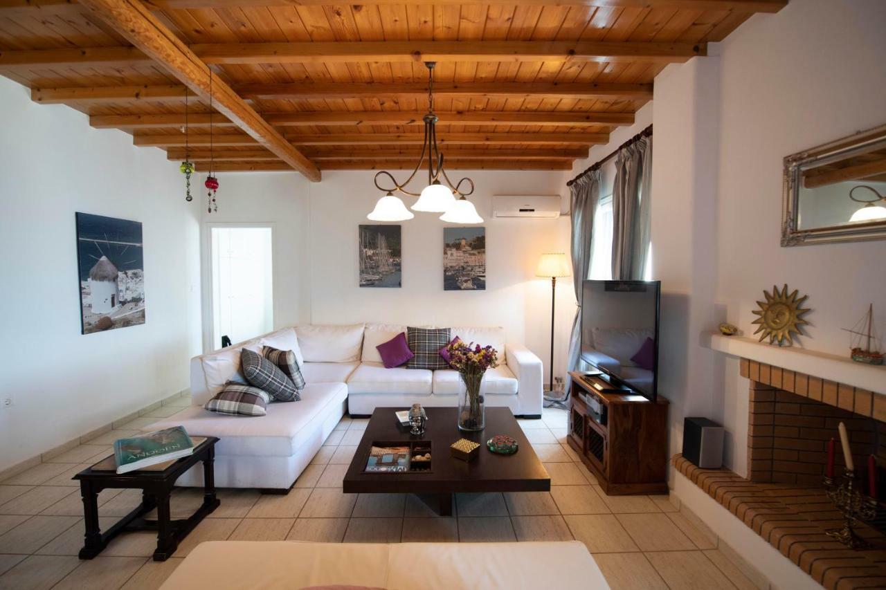 Siourdas Mykonos Agios Sostis (Mykonos)