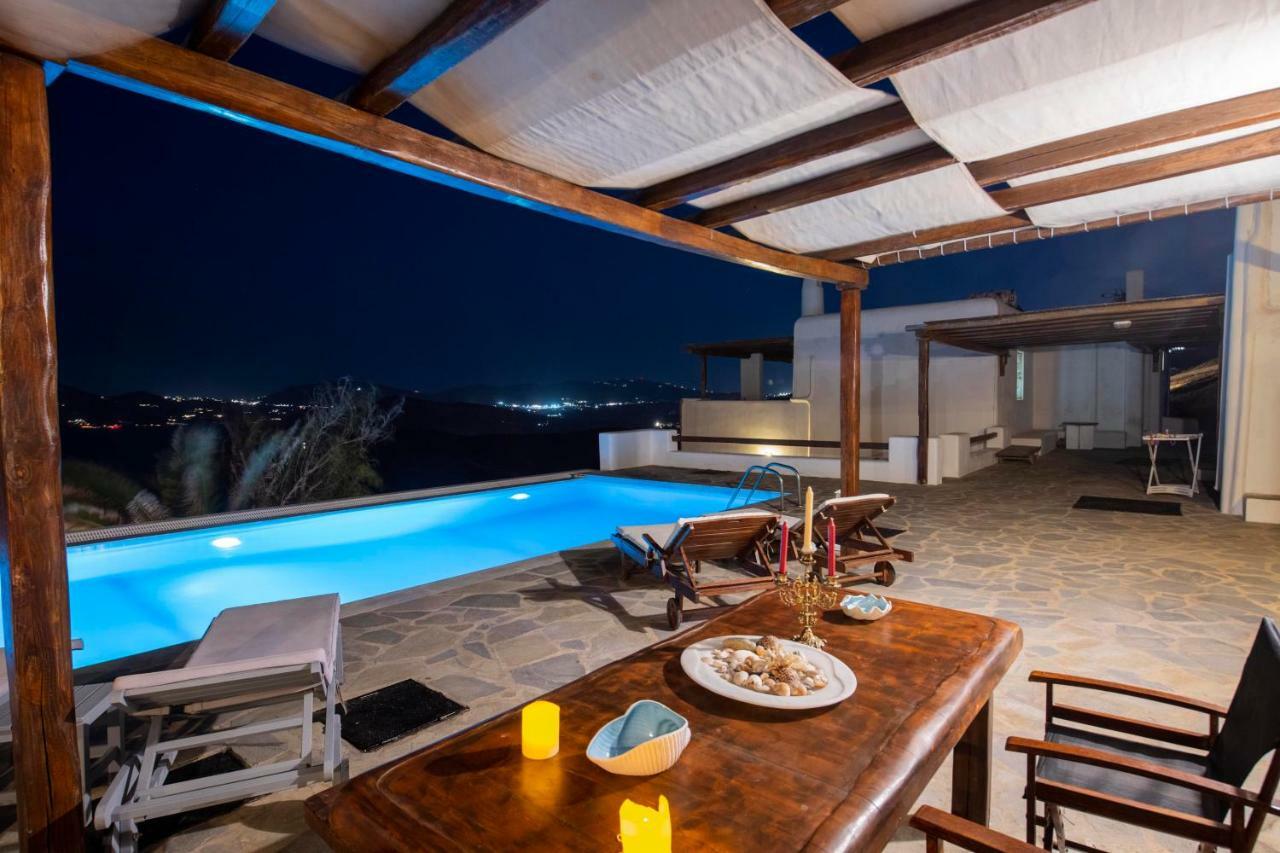 Siourdas Mykonos * Agios Sostis (Mykonos)