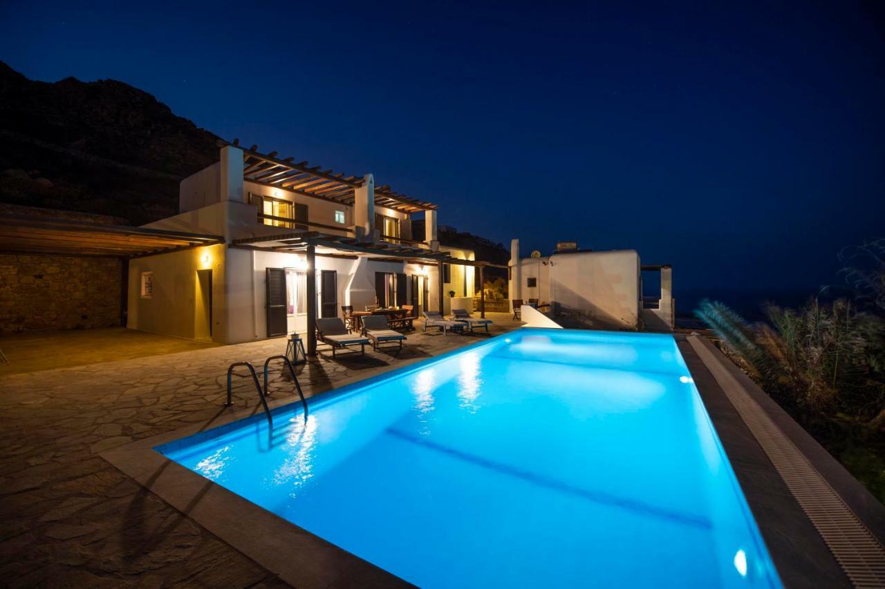 Siourdas Mykonos Villa *
