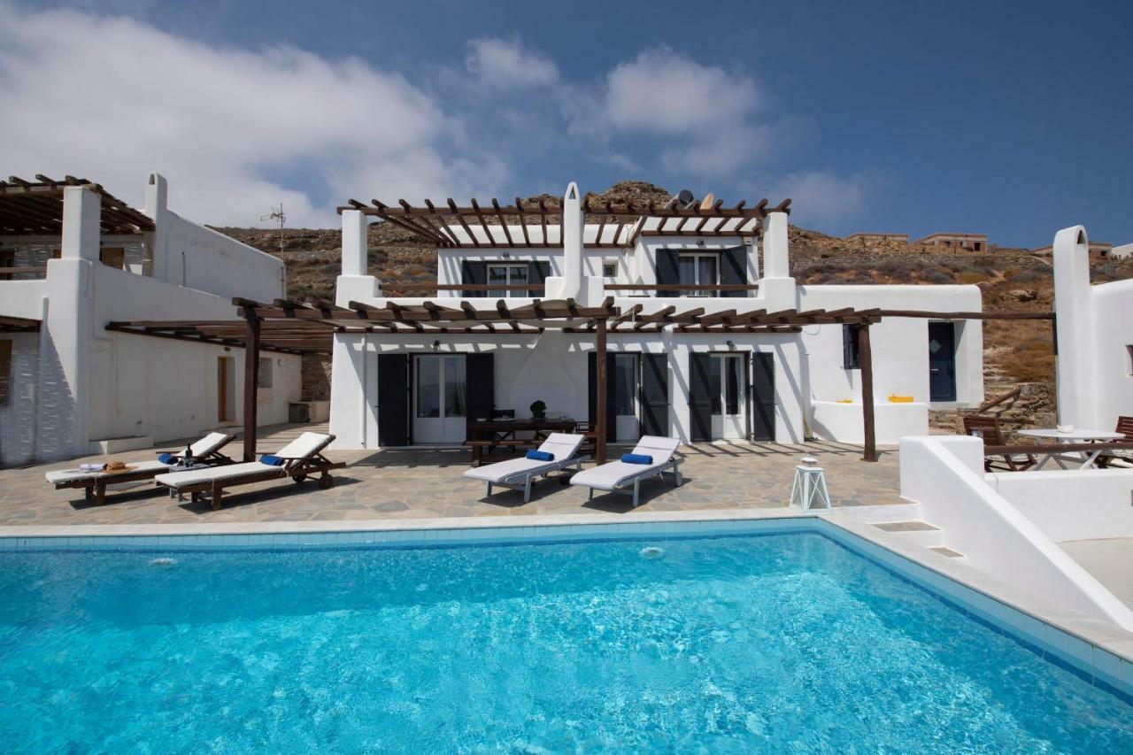 Siourdas Mykonos Villa