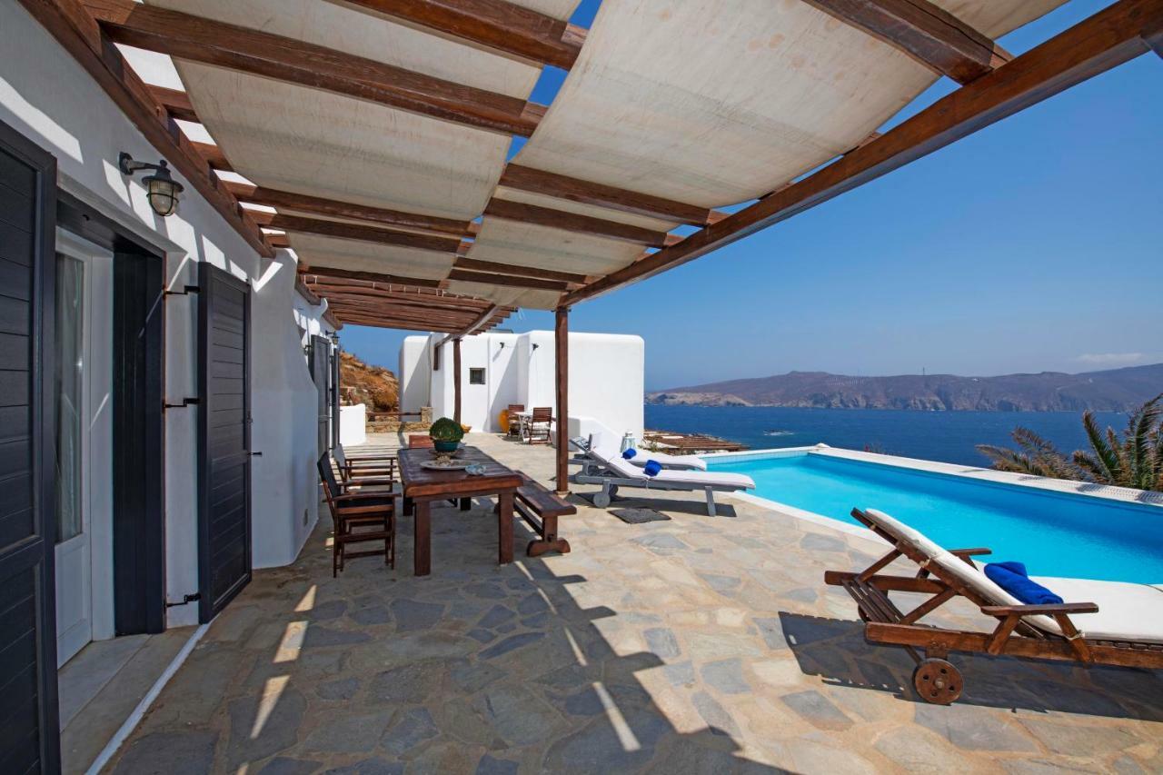 Siourdas Mykonos Villa *