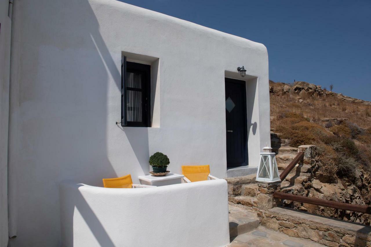 Siourdas Mykonos *