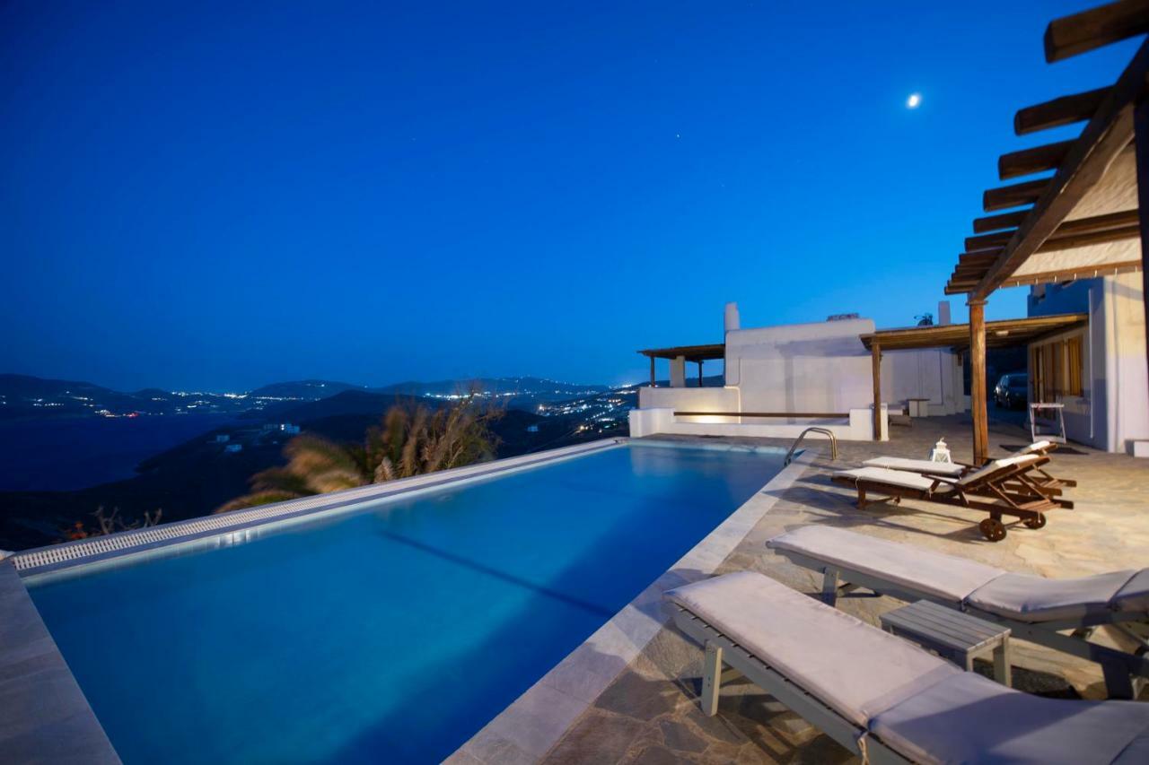 Siourdas Mykonos *