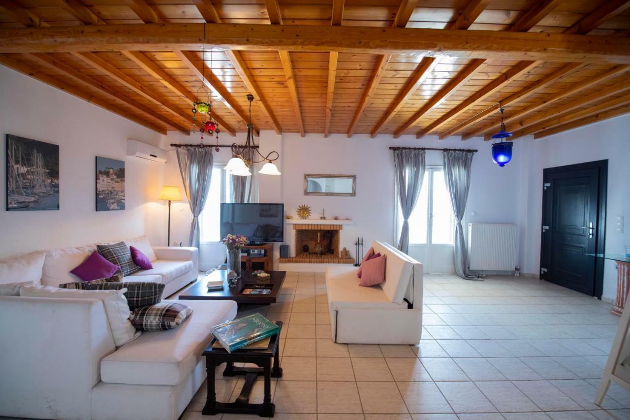 Siourdas Mykonos