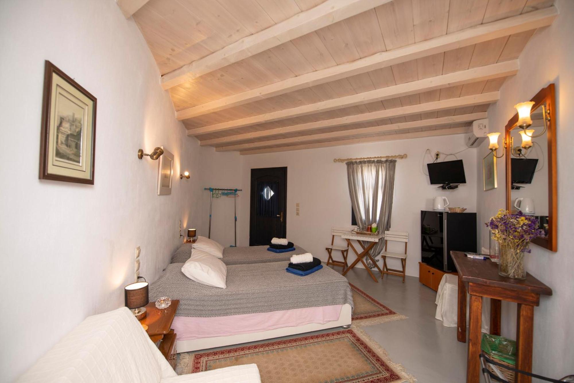 Siourdas Mykonos Villa